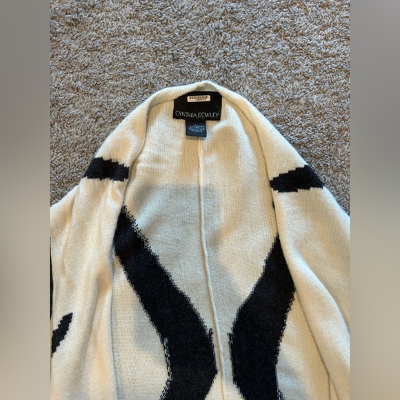 Cynthia Rowley cardigan - Picture 5 of 8